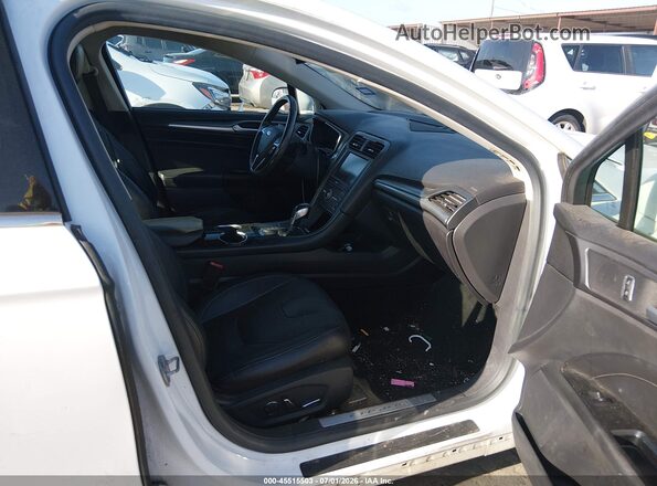 3FA6P0K99GR207875 2016 FORD FUSION Белый Вид салона спереди