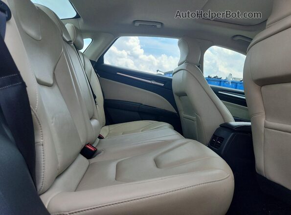3FA6P0K99HR124643 2017 FORD FUSION Gold უკანა სავარძლების ხედი