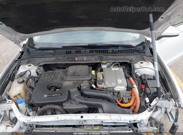 3FA6P0LU0HR315841 2017 FORD FUSION HYBRID White Rear view
