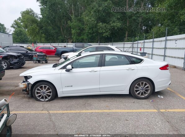 3FA6P0LU0HR315841 2017 FORD FUSION HYBRID White 360 interior view