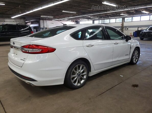 3FA6P0LU0HR323342 2017 FORD FUSION White Tył prawy