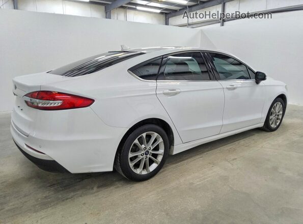 3FA6P0LU0LR240132 2020 FORD FUSION Белый Задняя правая четверть