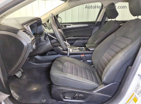 3FA6P0LU0LR240132 2020 FORD FUSION Белый Вид салона спереди