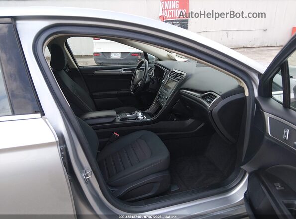 3FA6P0LU0LR244942 2020 FORD FUSION Silver Front interior view