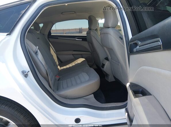 3FA6P0LU1JR261259 2018 FORD FUSION HYBRID White Widok naklejki z numerem VIN
