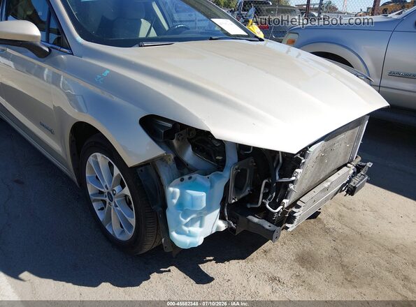 3FA6P0LU1KR203962 2019 FORD FUSION HYBRID Бежевый 