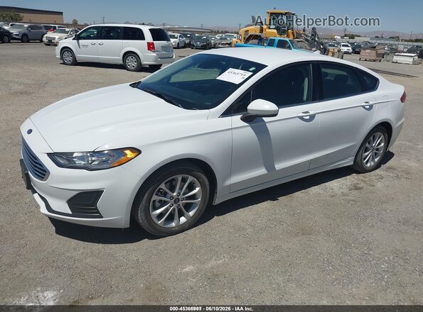 3FA6P0LU1LR225400 2020 FORD FUSION White Vista tres cuartos delantera izquierda
