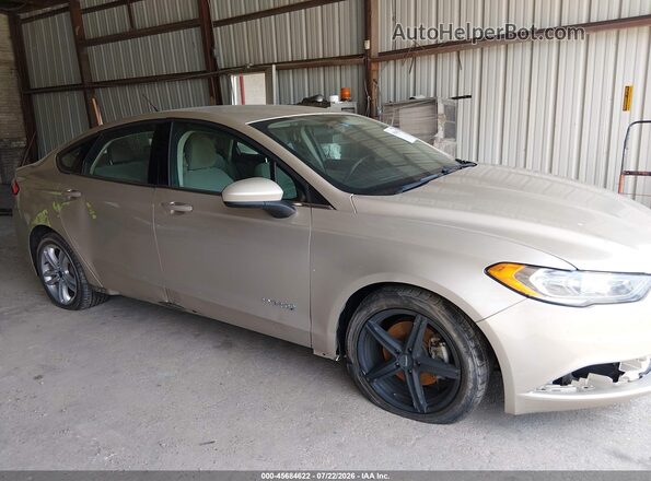 3FA6P0LU2JR140742 2018 FORD FUSION HYBRID Gold Widok z przodu