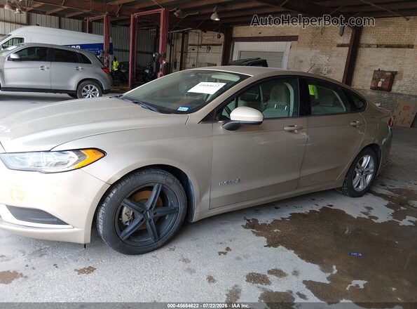 3FA6P0LU2JR140742 2018 FORD FUSION HYBRID Gold Widok wnętrza z tyłu