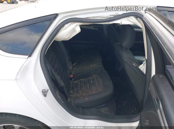 3FA6P0LU2KR120704 2019 FORD FUSION HYBRID White VIN կոդի պիտակի տեսք