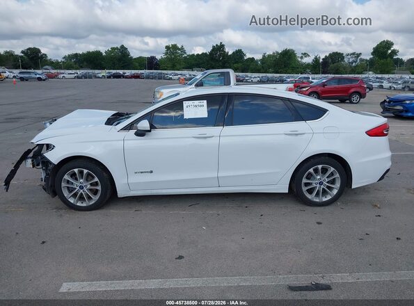3FA6P0LU2KR120704 2019 FORD FUSION HYBRID White Սալոնի 360 աստիճան տեսք