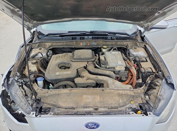 3FA6P0LU3HR325246 2017 FORD FUSION Серебряный Вид задней части салона