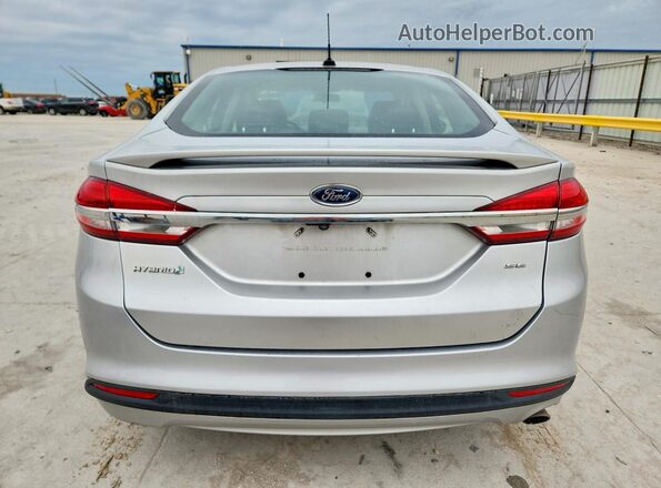 3FA6P0LU3HR325246 2017 FORD FUSION Серебряный Вид сзади