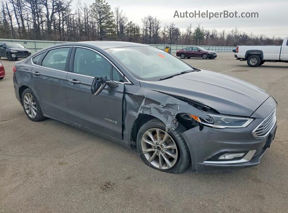 3FA6P0LU3HR400575 2017 FORD FUSION Gray Delantero derecho