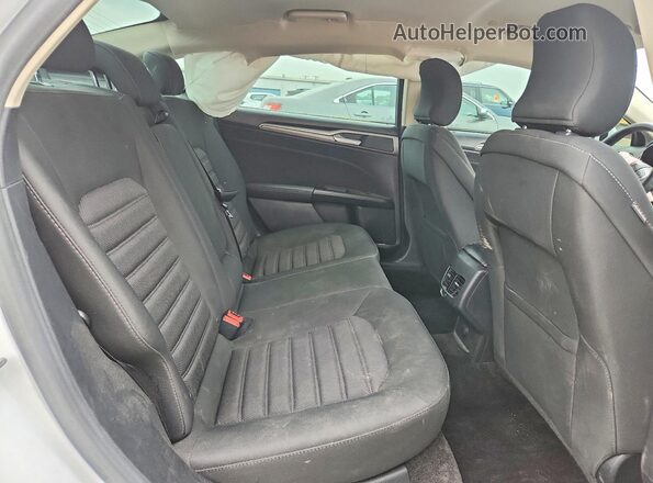 3FA6P0LU3JR160501 2018 FORD FUSION Белый Вид задних сидений