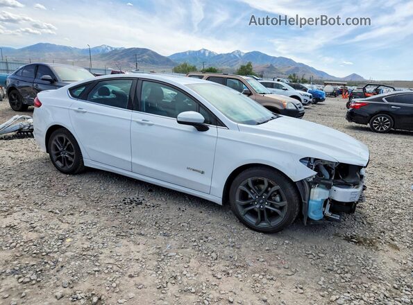 3FA6P0LU3JR241871 2018 FORD FUSION Белый Передняя правая четверть