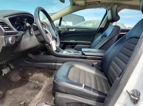 3FA6P0LU3JR241871 2018 FORD FUSION Белый Вид салона спереди