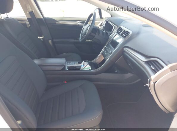 3FA6P0LU3KR258252 2019 FORD FUSION HYBRID White Front interior view