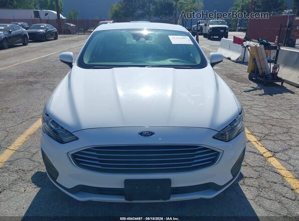 3FA6P0LU3KR258252 2019 FORD FUSION HYBRID White Instrument cluster view