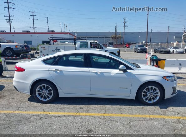 3FA6P0LU3KR258252 2019 FORD FUSION HYBRID White Rear interior view
