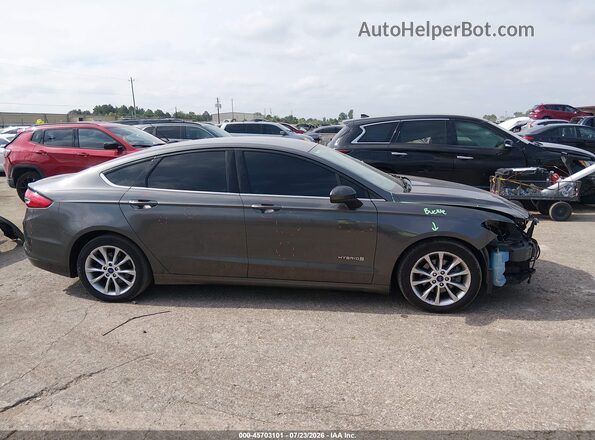 3FA6P0LU4HR368123 2017 FORD FUSION HYBRID Gray Vista interior trasera