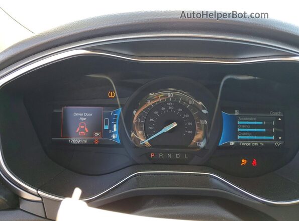 3FA6P0LU4JR116815 2018 FORD FUSION Gray ხელსაწყოთა პანელის ხედი