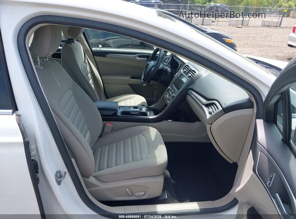 3FA6P0LU4KR124446 2019 FORD FUSION HYBRID White Widok wnętrza z przodu