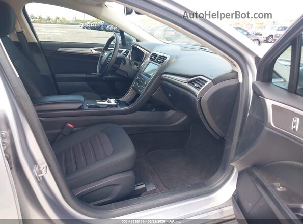 3FA6P0LU4LR223897 2020 FORD FUSION Silver Вид салону спереду