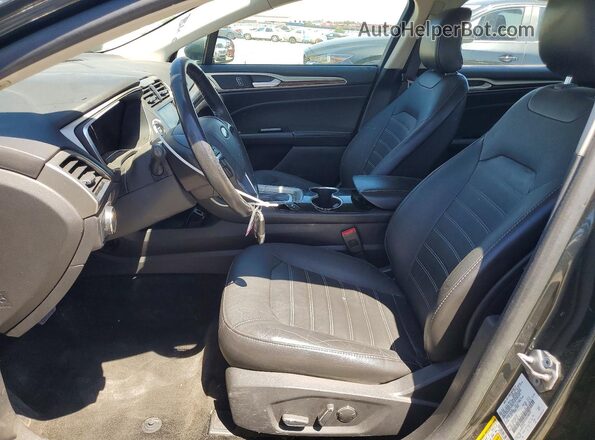 3FA6P0LU5GR106707 2016 FORD FUSION Зеленый Вид салона спереди