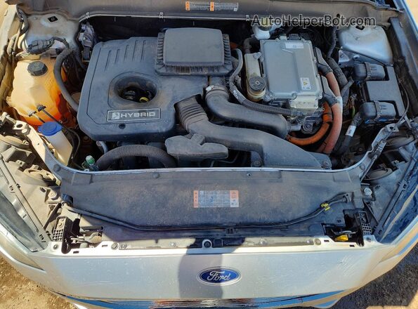 3FA6P0LU5JR139942 2018 FORD FUSION Silver Вид задньої частини салону