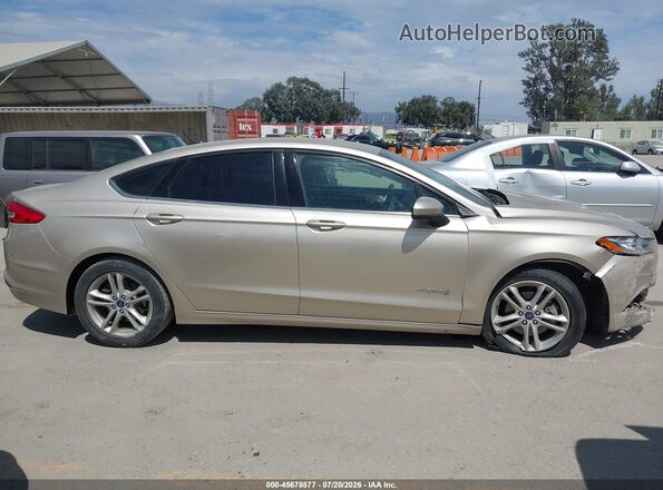 3FA6P0LU5JR146440 2018 FORD FUSION HYBRID Золотой Вид задней части салона