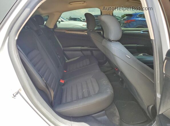 3FA6P0LU5JR158734 2018 FORD FUSION Silver Rear seats view