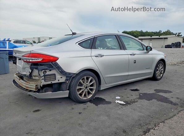 3FA6P0LU6HR235203 2017 FORD FUSION Серебряный Задняя правая четверть
