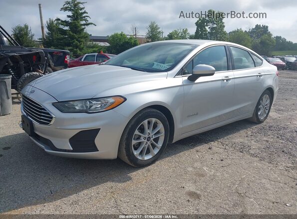3FA6P0LU6KR100438 2019 FORD FUSION HYBRID Silver Առջևի ձախ երեք քառորդ տեսարան