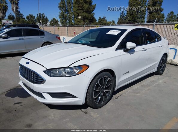 3FA6P0LU7HR358475 2017 FORD FUSION HYBRID White Front left