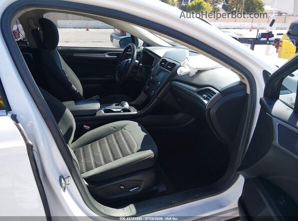 3FA6P0LU7HR358475 2017 FORD FUSION HYBRID White Front interior view