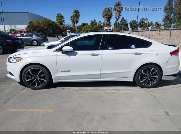 3FA6P0LU7HR358475 2017 FORD FUSION HYBRID White 