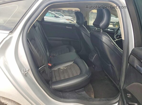 3FA6P0LU7JR169315 2018 FORD FUSION Silver უკანა სავარძლების ხედი