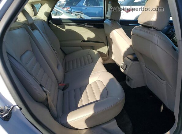 3FA6P0LU7JR221798 2018 FORD FUSION White უკანა სავარძლების ხედი