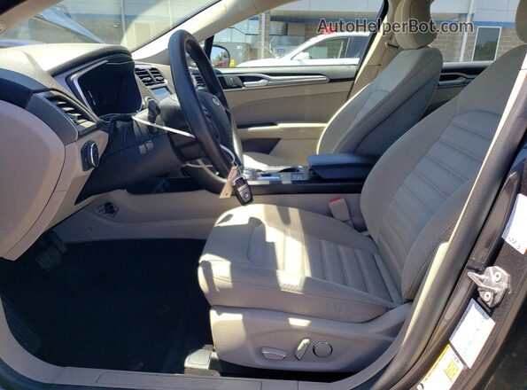 3FA6P0LU7JR235393 2018 FORD FUSION Charcoal Widok wnętrza z przodu