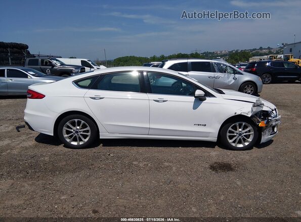 3FA6P0LU7KR137739 2019 FORD FUSION HYBRID White Vista interior trasera