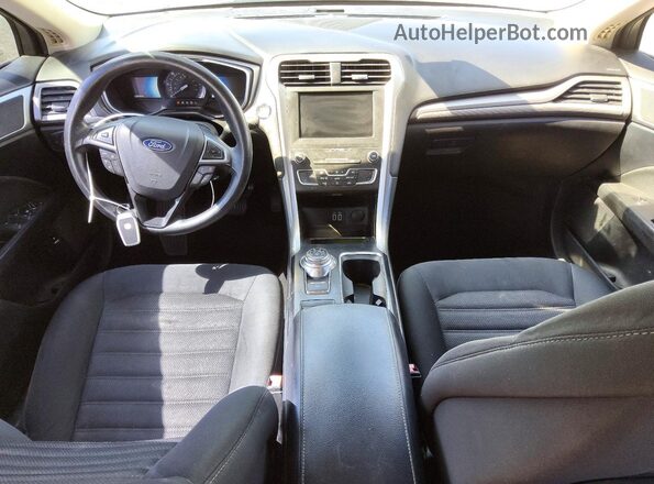 3FA6P0LU7KR140219 2019 FORD FUSION Silver Вид панелі приладів