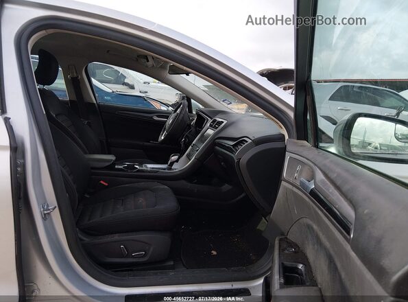 3FA6P0LU8GR204064 2016 FORD FUSION HYBRID Silver Front interior view