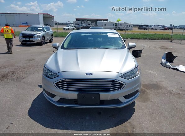 3FA6P0LU8JR115148 2018 FORD FUSION HYBRID Серебряный Вид задней части салона