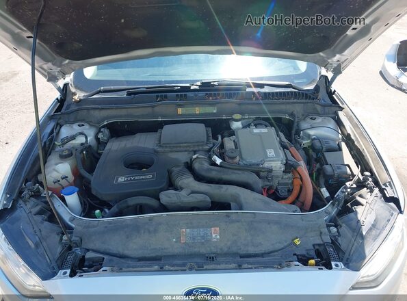 3FA6P0LU8JR115148 2018 FORD FUSION HYBRID Серебряный Вид сзади