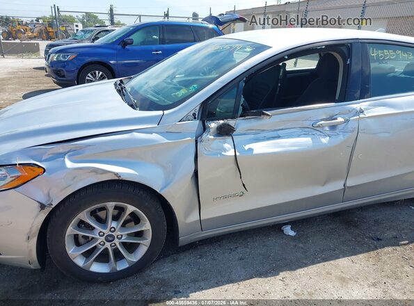 3FA6P0LU8KR190000 2019 FORD FUSION HYBRID Серебряный Вид спереди