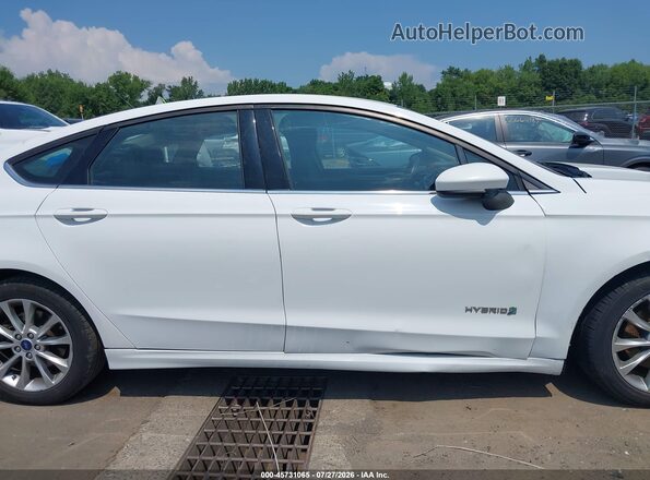 3FA6P0LU9HR158374 2017 FORD FUSION HYBRID White Вид щитка приладів