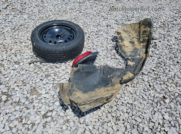 3FA6P0LU9JR203769 2018 FORD FUSION Red Engine compartment view