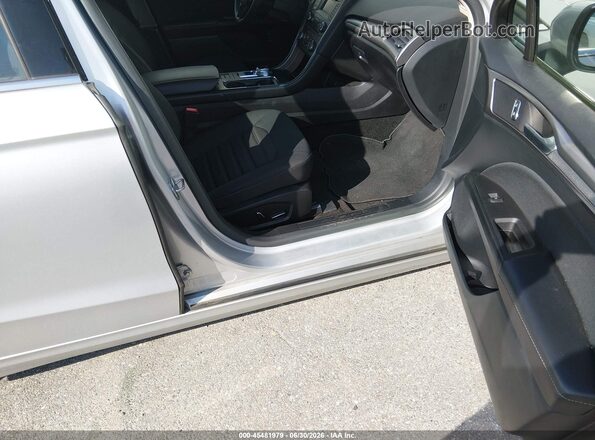 3FA6P0LU9JR254284 2018 FORD FUSION HYBRID Silver Սալոնի դիմացի տեսք