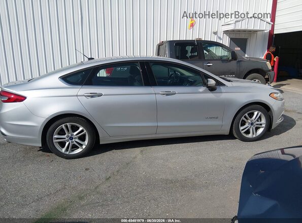 3FA6P0LU9JR254284 2018 FORD FUSION HYBRID Silver Սալոնի հետևի տեսք
